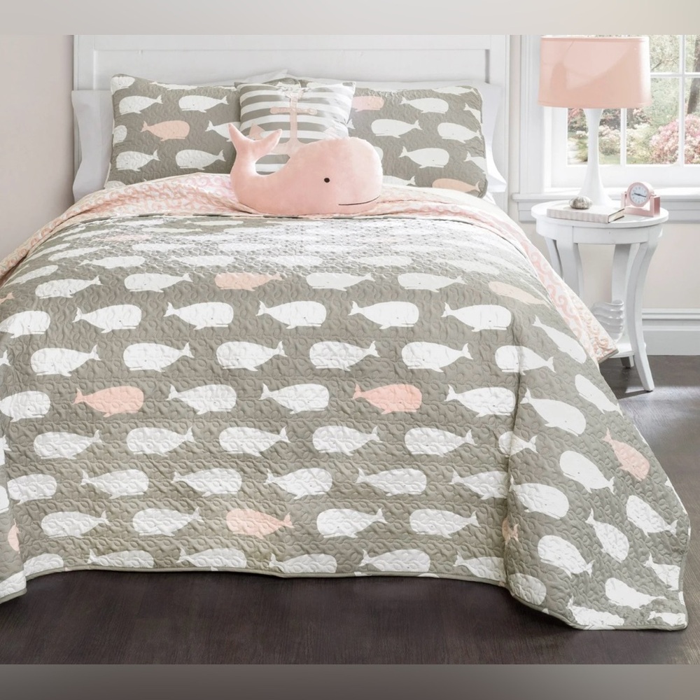 LUSH 3 PIECE QUILT SET
